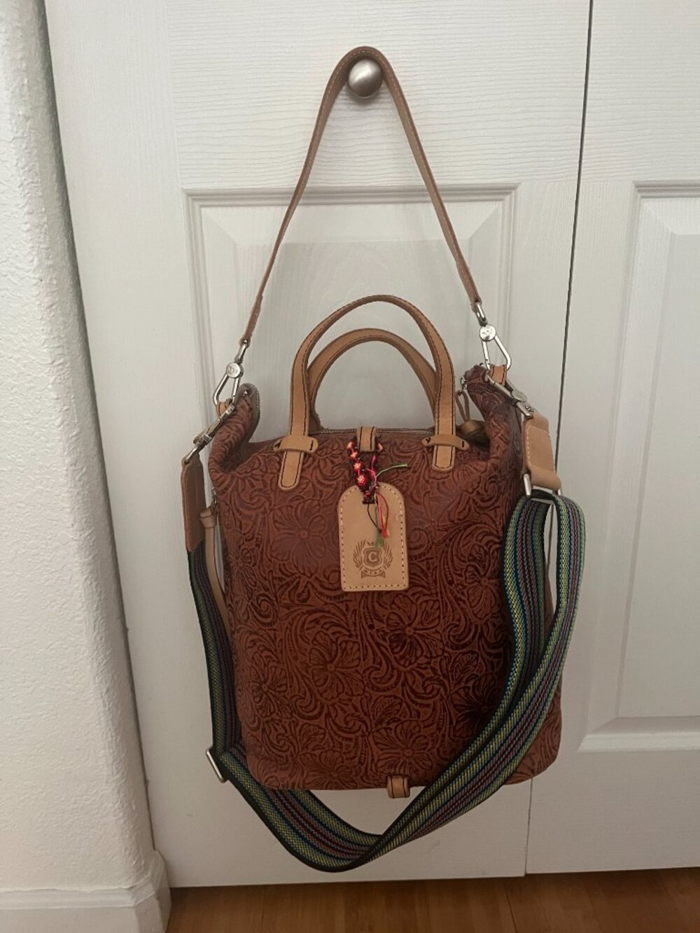 🌺🔥Consuela Sally Sling Tooled Leather Crossbody Bucket Bag✨ - Picture 4 of 4